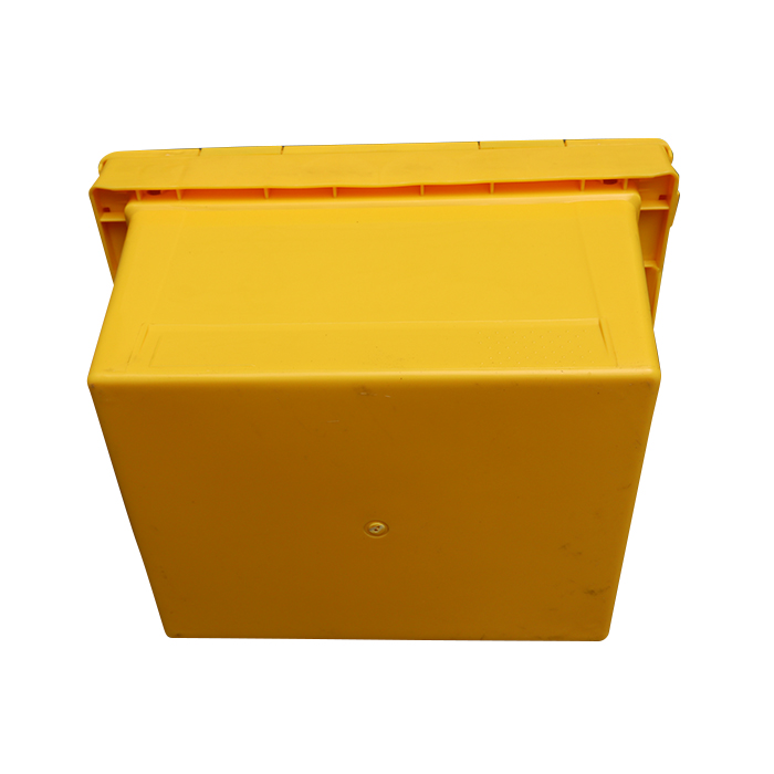 Plastic storage containers with hinged lids